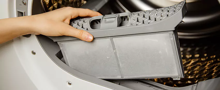 Signs Of A Clogged Dryer Lint Trap in Greenfield, Massachusetts